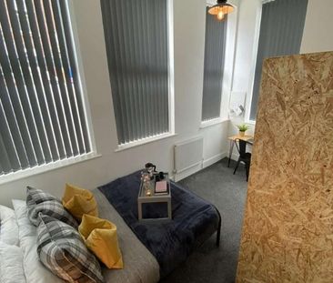 Holmes Street, L8 - Photo 4