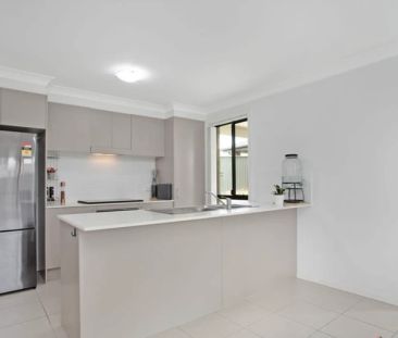 Modern Family Home in Prime Box Hill Location - Photo 5