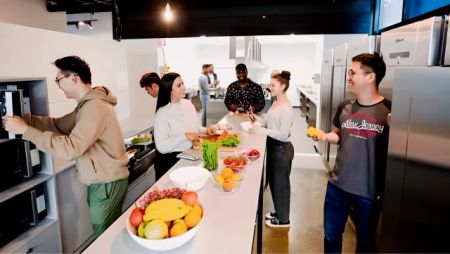 Large Rooms-Accessible - Photo 5