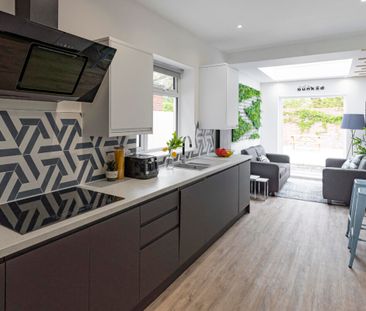 Spitalfield #53 - Photo 2