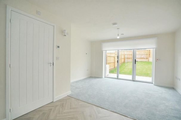2 bedroom semi-detached house to rent - Photo 1