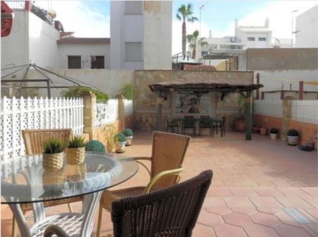 Alquiler de piso en Calle Juan Montoya - Photo 2