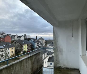 2-Zimmer-Wohnung mit Balkon in luftiger Höhe - Foto 5