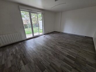Location Appartement 3 pièces 62 m2 à Évry-Courcouronnes - Photo 1