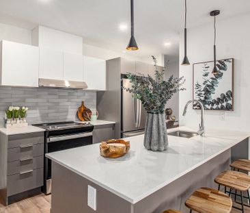 For Lease - 600 Mountaineer N/A Unit# 515, Elmvale Acres and Area, ... - Photo 1