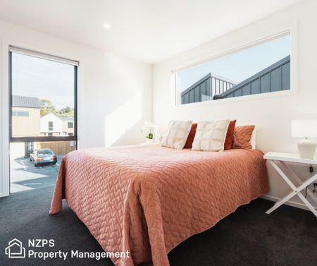 15 Dallas Lane , Caversham - Photo 3