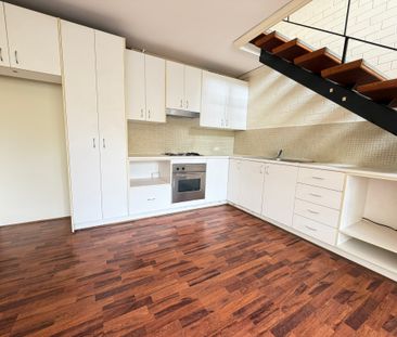 2 / 375 Neerim Road, CARNEGIE - Photo 1