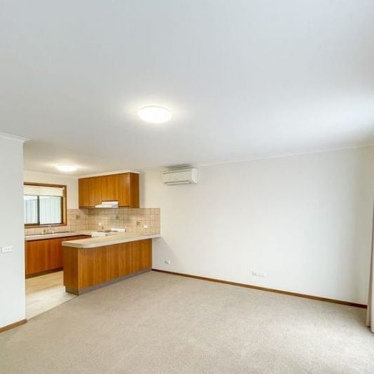 2/23 Nabilla Crescent Strathdale VIC - Photo 1