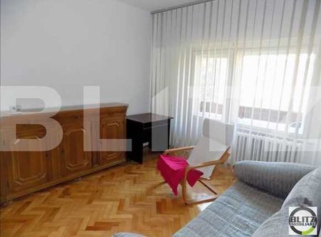 3 camere, 67 mp, decomandat, parcare, zona centrala - Photo 2