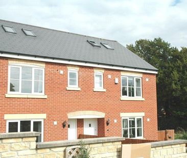 3 bedroom terraced house to rent - Photo 3
