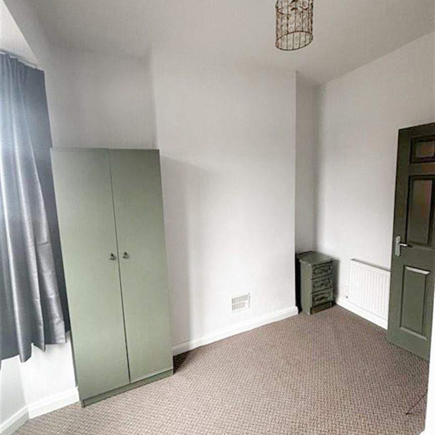 194A, Ravenhill Road, Belfast, BT6 8EF - Photo 1