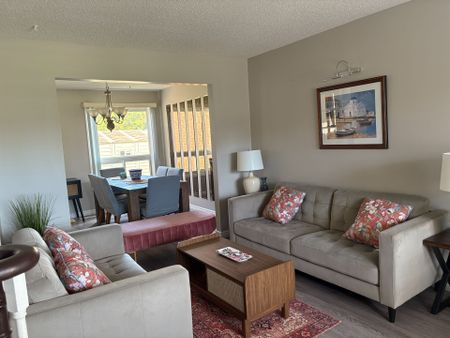 For Lease - 14 Claret Road, Clarington, Ontario - Photo 2