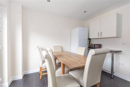 6 bedroom semi-detached house to rent - Photo 2