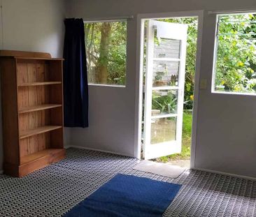 Furnished or unfurnished self contained studio - Photo 5