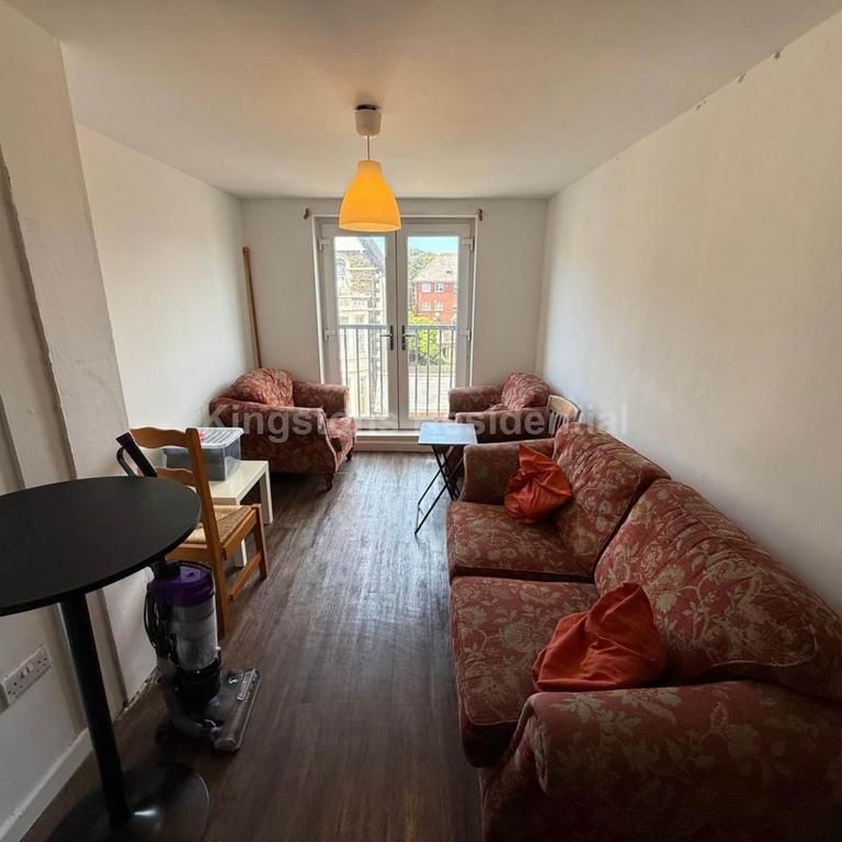 4 bedroom apartment to rent - Photo 1