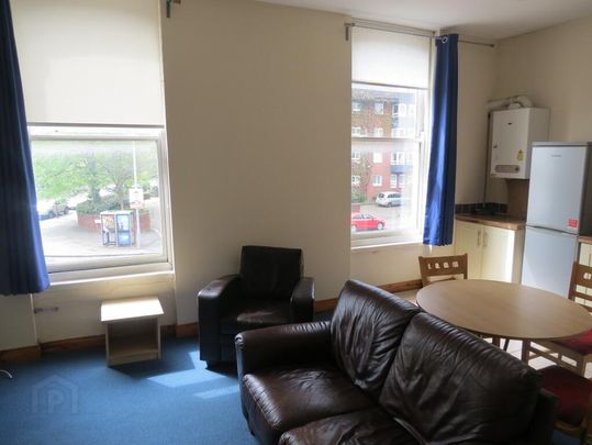 2a Dunluce Avenue Apt 1, Belfast, BT9 7AY - Photo 1