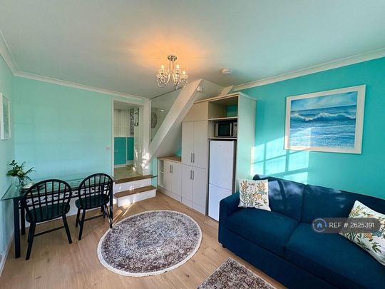 1 bedroom detached house to rent - Photo 1