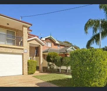 Conveniently yet peacefully located, this spacious 4-bedroom, 2-bat... - Photo 2