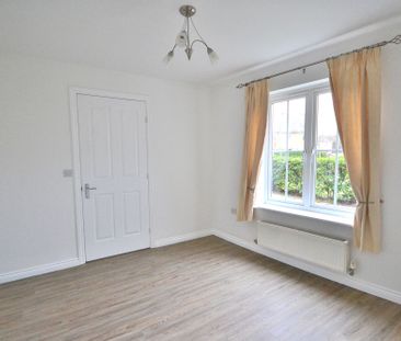 3 bedroom mid terraced house to rent, - Photo 5