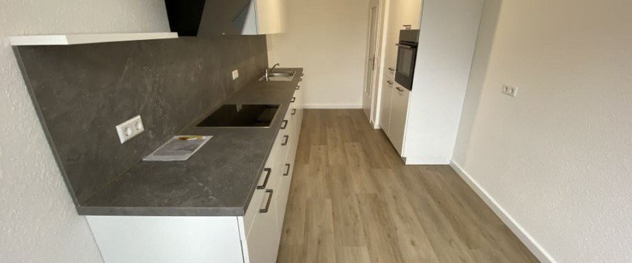 Renovierte 3 ZKB Wohnung mit Loggia direkt im Gütersloher Zentrum - Photo 1