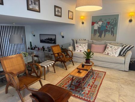 3 Bedroom Semi-detached house with parking, Monte Estoril, Cascais - Photo 5