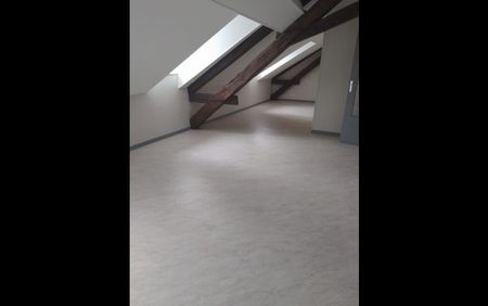 Location Appartement 4 pièces 82 m² Le Blanc - Photo 3