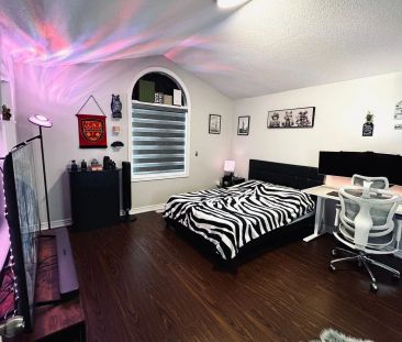 25 Windflower Road #UPPER - Photo 3