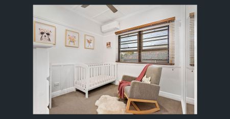 Beautiful Family Home in the Heart of Keperra - Photo 5