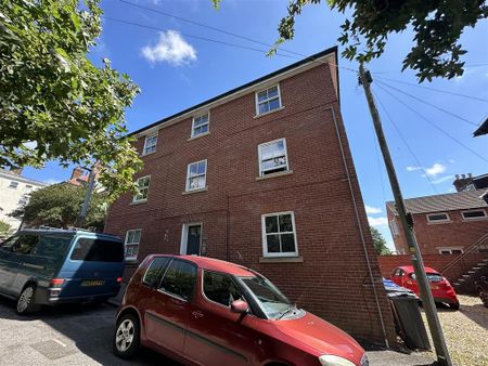 1 bedroom flat to rent - Photo 5