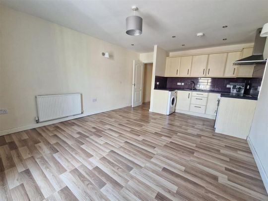 1 bedroom flat to rent - Photo 1