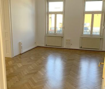 GroßzügigerTop-Altbau nächst Geidorfplatz mit Parkplätzen - Foto 6