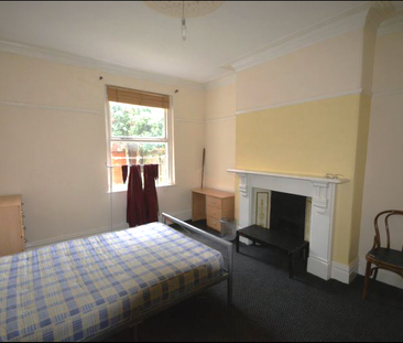 6 Bedroom Student Properties - Photo 3