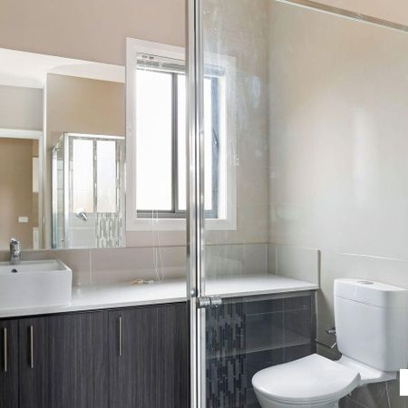 Modern Unit in a Prime Location! - Photo 3