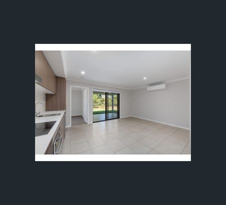 1/13 Courtie St, Bellmere, Qld 4510 - Photo 3