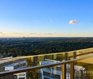 Luxurious Sub-Penthouse One Bedroom in ERA by Mirvac – Oversized La... - Photo 1