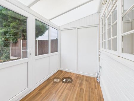 3 bedroom semi-detached house to rent - Photo 5