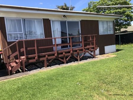PAPAKURA, 2 BEDROOMS - Photo 4