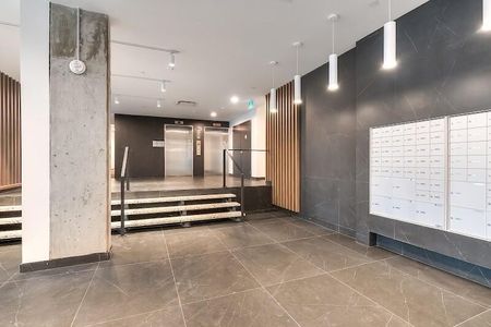 2350 Saint-Patrick, Montréal, QC - Photo 5