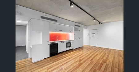 Stylish 2 bedroom apartment with stunning views - Photo 2
