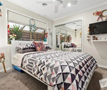 11 Allira Close, Berwick VIC 3806 - Photo 4