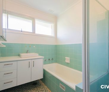 21 Maygar Street, Hughes ACT 2605 - House For Rent | Domain - Photo 2