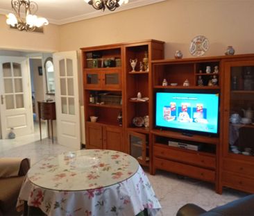 Piso de alquiler en Ronda del Pilar, 77, Casco Antiguo - Photo 5