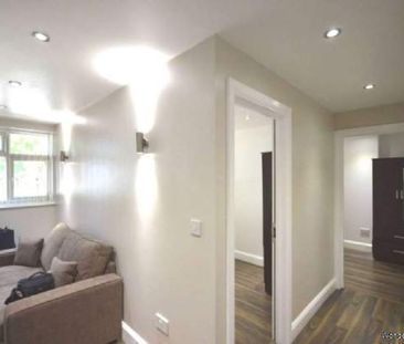 2 bedroom property to rent in London - Photo 6