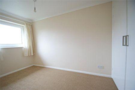 3 bedroom end of terrace house to rent - Photo 5