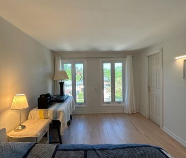 For Lease - 80 Mosedale Cres Crescent Unit# Master Bedroom 2nd Floo... - Photo 5