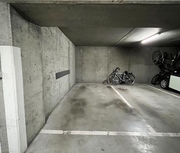 Instapklaar 2 slpk-appartement met 2 terrassen en autostnplts - Foto 5
