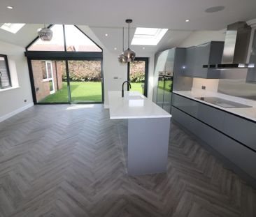 3 bedroom detached bungalow to rent - Photo 4