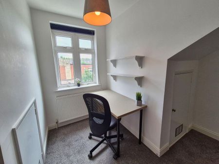 2 bedroom house share to rent - Photo 4