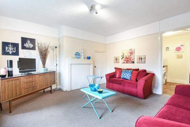 4 bedroom terraced house to rent - Photo 1