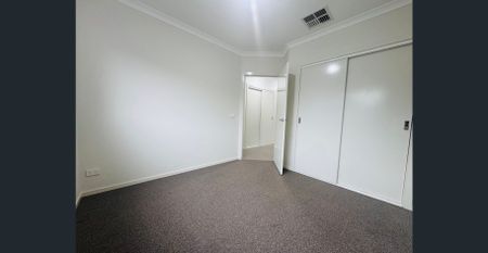 Stunning Home in Clyde North! - Photo 3